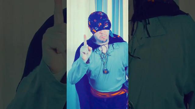 Title card image for video titled Stupid Horse 🐎 #themaskofzorro #elzorro #zorro  #antoniobanderas #cosplay #kaiketsuzorro