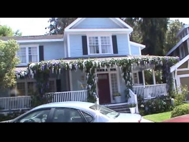 Title card image for video titled 2. Desperate Housewives Set - UNIVERSAL STUDIOS HOLLYWOOD TRIP (2010) Title card image for video titled 2. Desperate Housewives Set - UNIVERSAL STUDIOS HOLLYWOOD TRIP (2010)